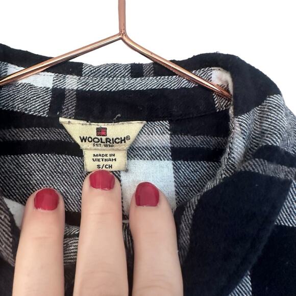 Woolrich Flannel Shirt - Women’s Small - Black/White Plaid - Picture 5 of 7